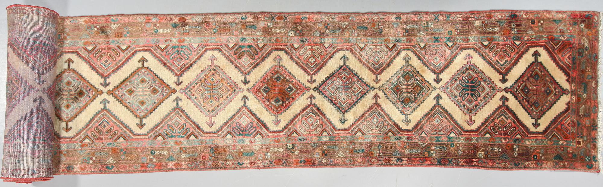 GALLERIMATTA, old, troligen Hamedan, ca 535x85 cm.