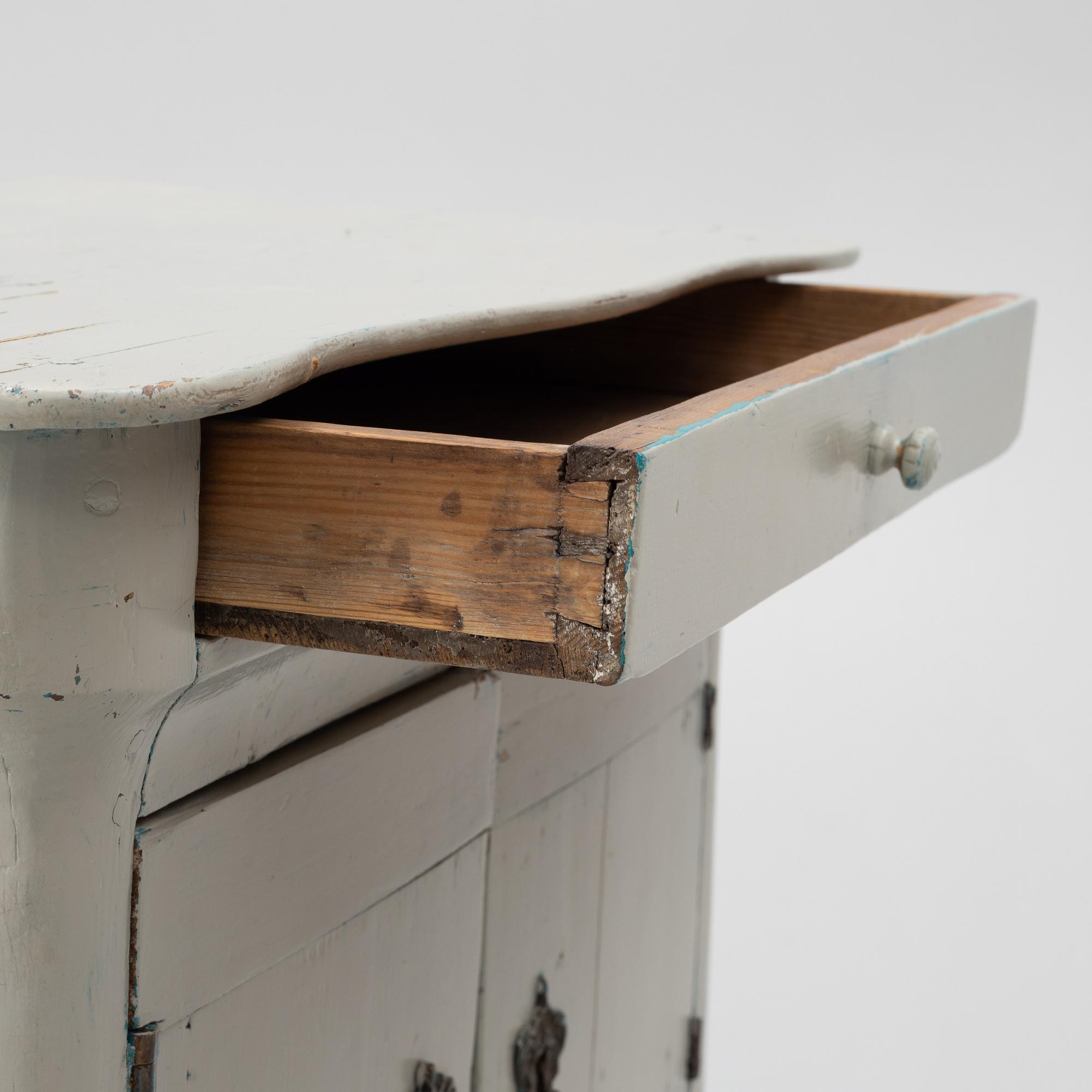 A cupboard, Rococo, 18th century.