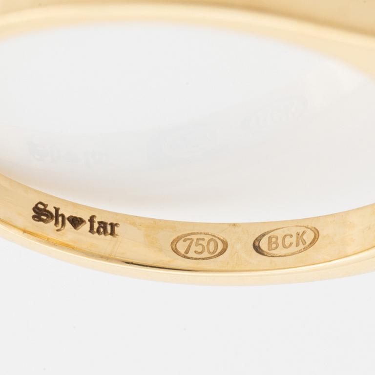 Morganite and brilliant cut diaond ring.