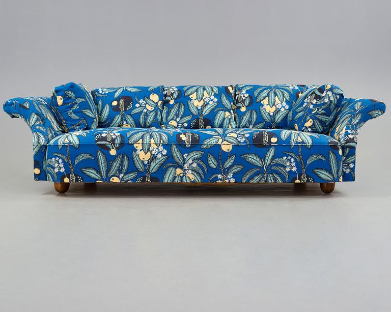 Josef Frank, a 'Liljevalchs' sofa by Svenskt Tenn, Sweden, upholstered in Frank's fabric Notturno.
