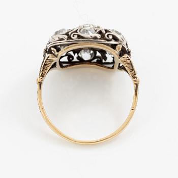 Ring 18K guld och silver med gammalslipade diamanter, tillskriven Buccellati.