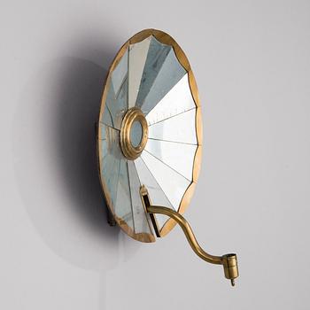 VÄGGLAMPETT,  mässing och spegel glas, 1900-talets första hälft.