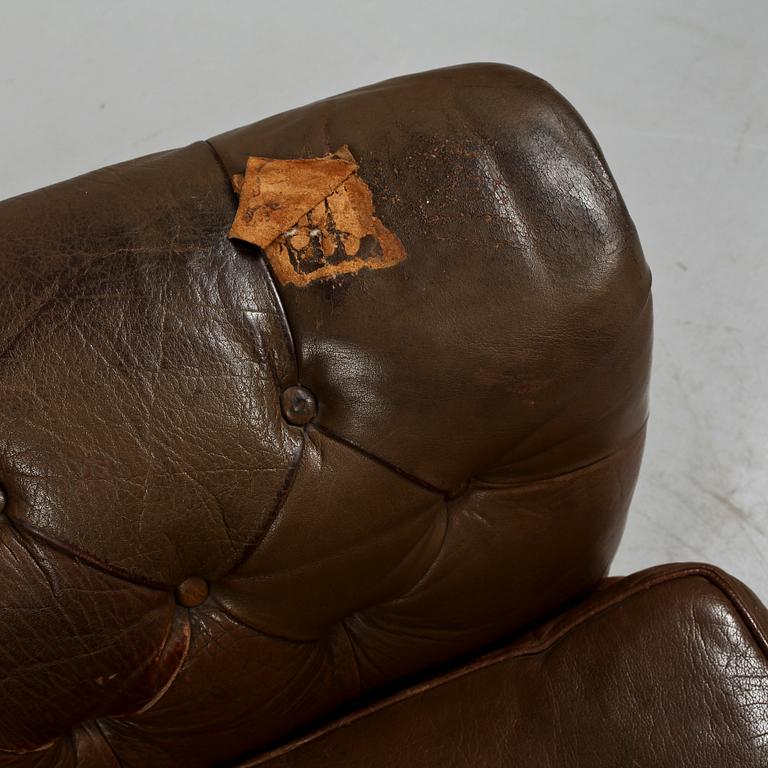 FÅTÖLJ, Chesterfieldmodell, 1900-tal.