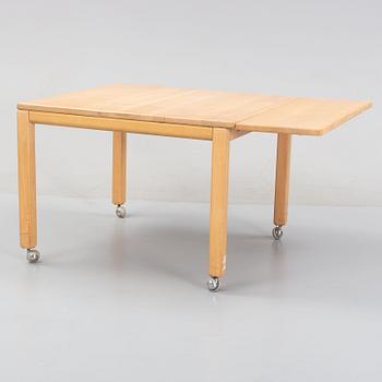 A beech coffee table, Haslev Møbler, second half of the 20th Century.