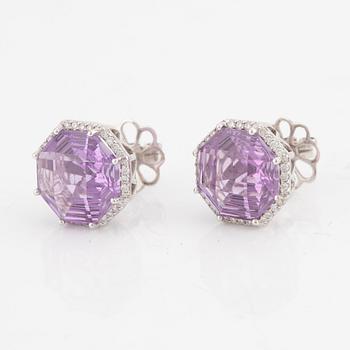 Earrings, 18K white gold with amethysts and brilliant-cut diamonds.