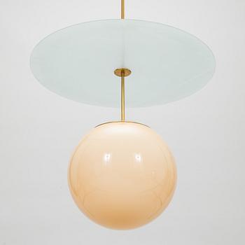 Paavo Tynell, a 1930s '1607' pendant light for Taito.