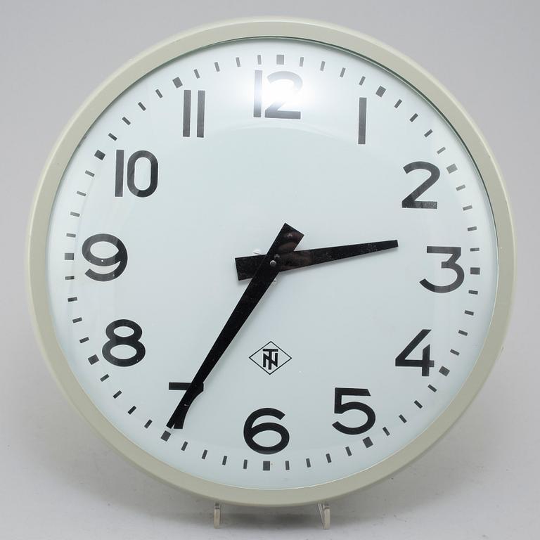 VÄGGKLOCKA, 1900-talets andra hälft.