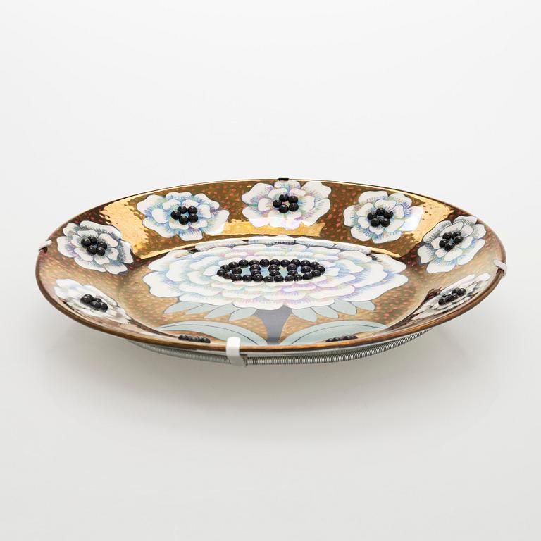 Birger Kaipiainen, a ceramic 'Fiori dish', marked Birger Kaipiainen, Arabia art made in Finland 1983, 1380/2000.