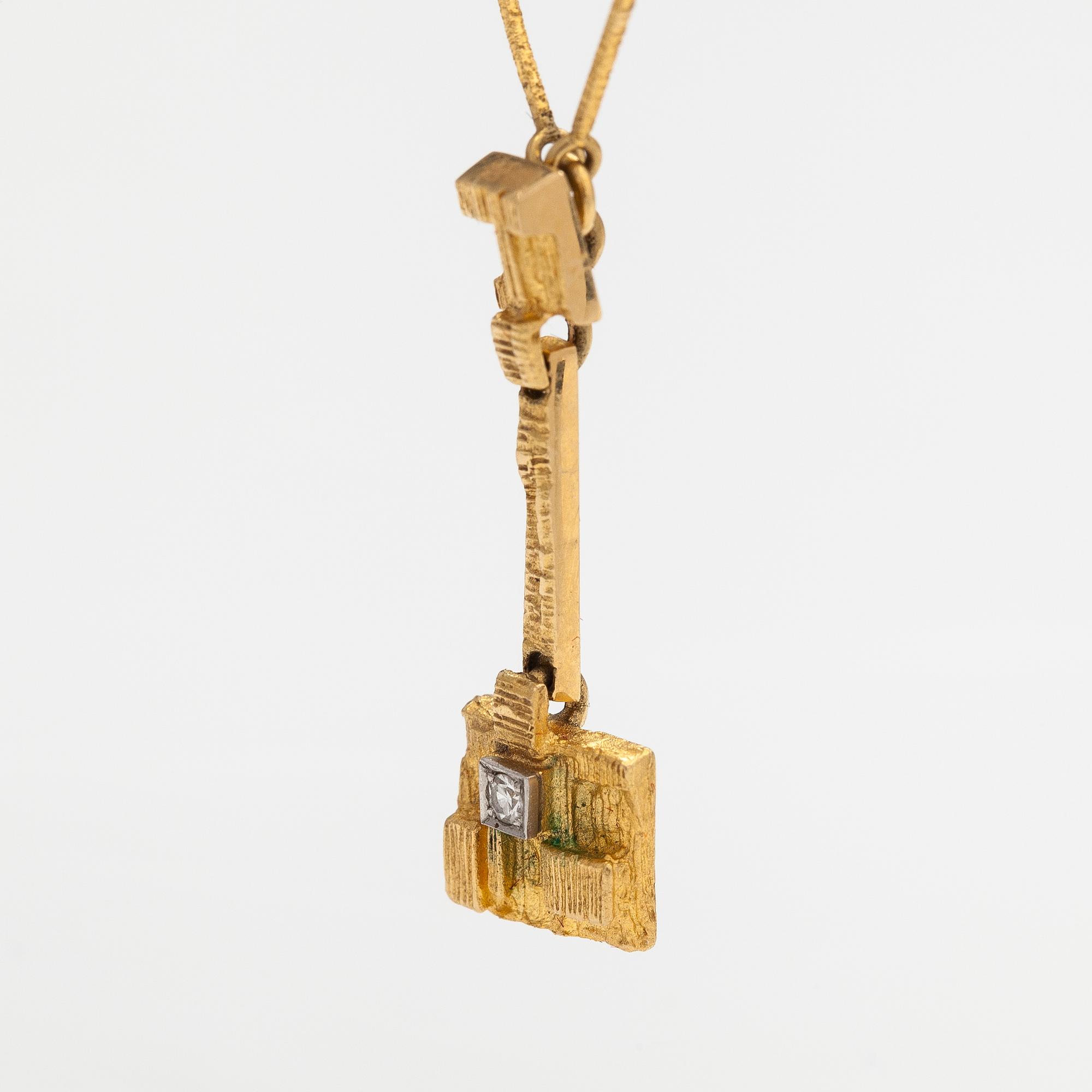 Björn Weckström, An 18K gold necklace "Thai" with an 8/8-cut diamond ca. 0.02 ct. Lapponia 1978.