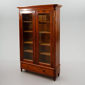 BOKSKÅP, sent 1800-tal.