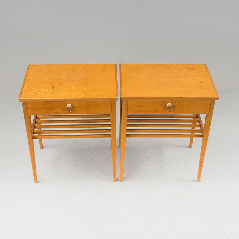SÄNGBORD, ett par, 1900-talets mitt.