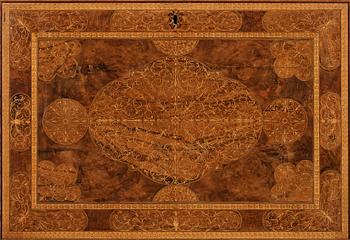A English William and Mary (Baroque) secretaire.