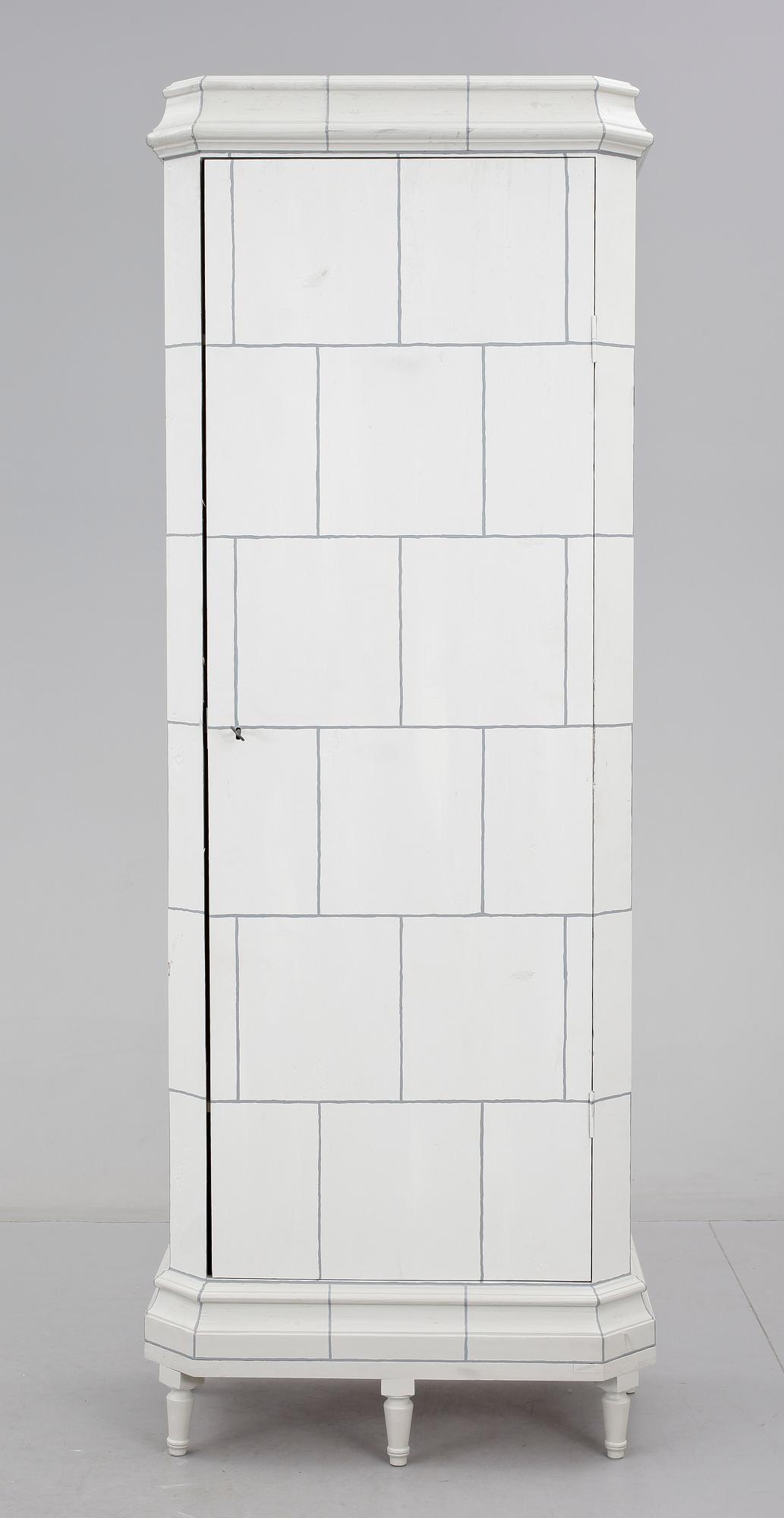 KAKELUGNSSKÅP, 2000-tal.