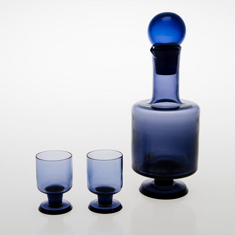 TAMARA ALADIN, LIKÖRKARAFF och LIKÖRGLAS, ett par, Riihimäen Lasi, 1961-64. Formgivna 1961.