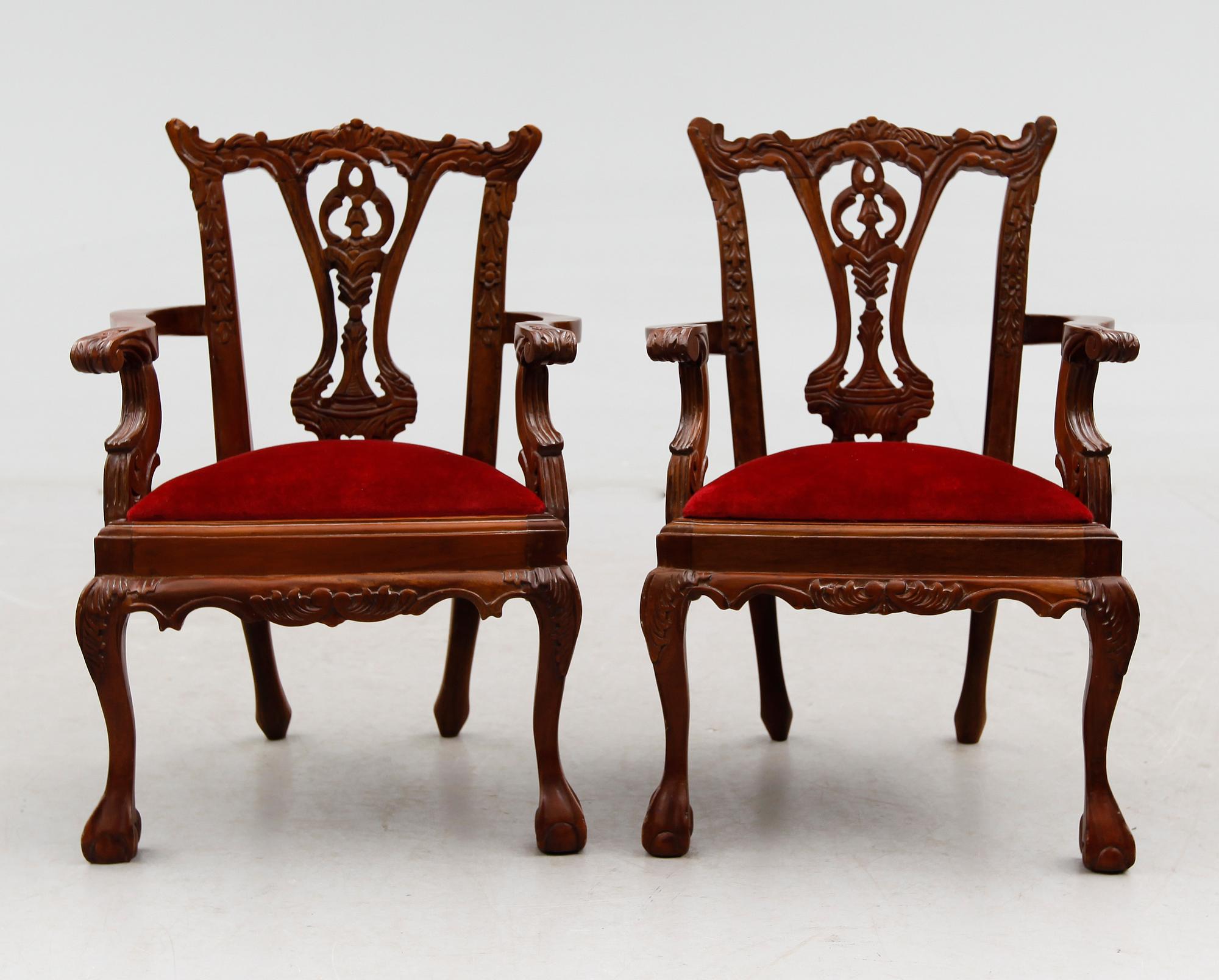 BARNSTOLAR, 1 par, karmmodell, chippendalestil, 1900-talets mitt.