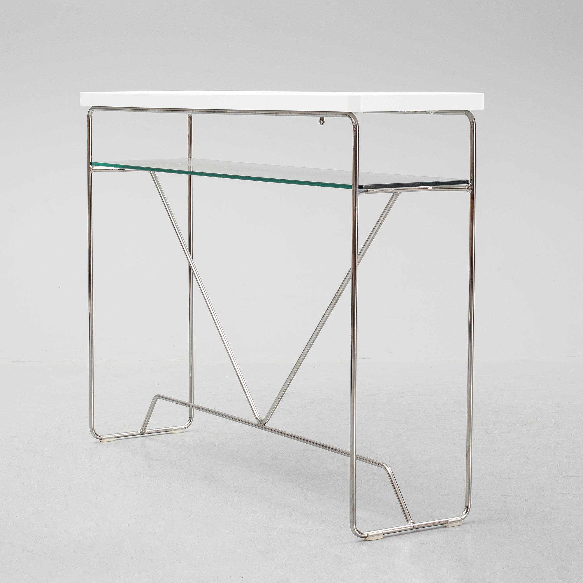 A 2ist century  occasional side table by Calligaris, Italy,
