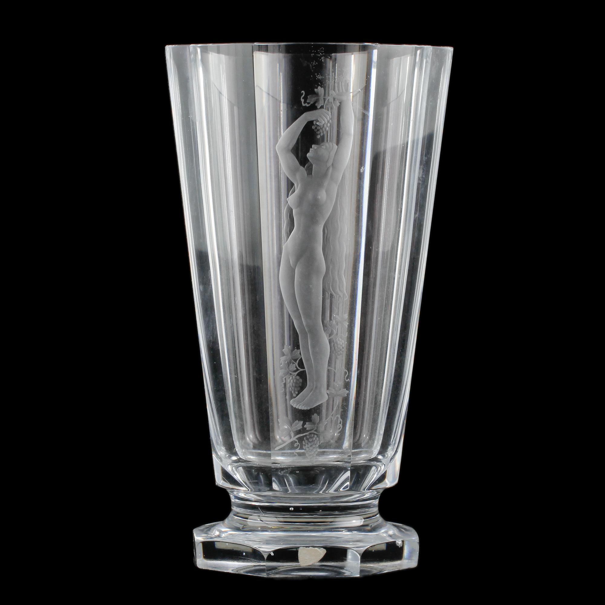 VAS, glas, Simon Gate, Orrefors, 1900-talets första hälft.