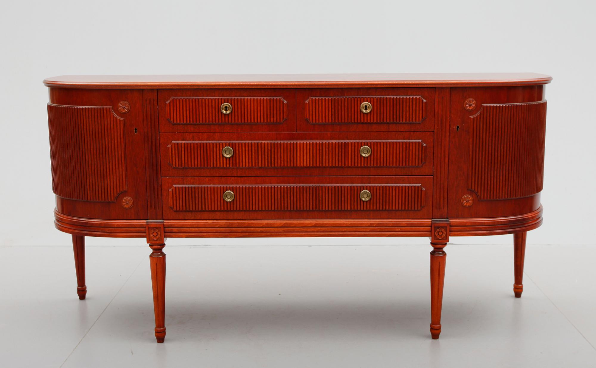 SIDEBOARD, gustaviansk stil, 1900-talets andra hälft.