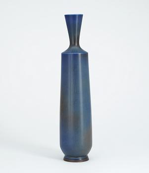 A Berndt Friberg stoneware vase, Gustavsberg studio 1962.