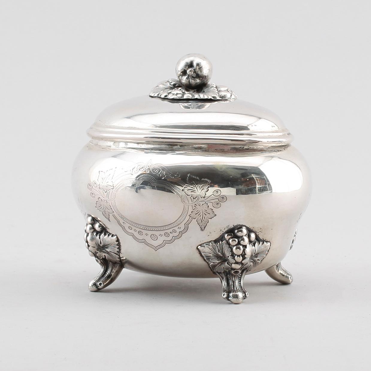 SOCKERSKRIN, silver, 1900-talets första hälft. Vikt ca 231 g.