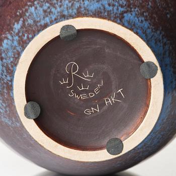 Gunnar Nylund, a stoneware vase, Rörstrand, model AKT, 1950s-60s.