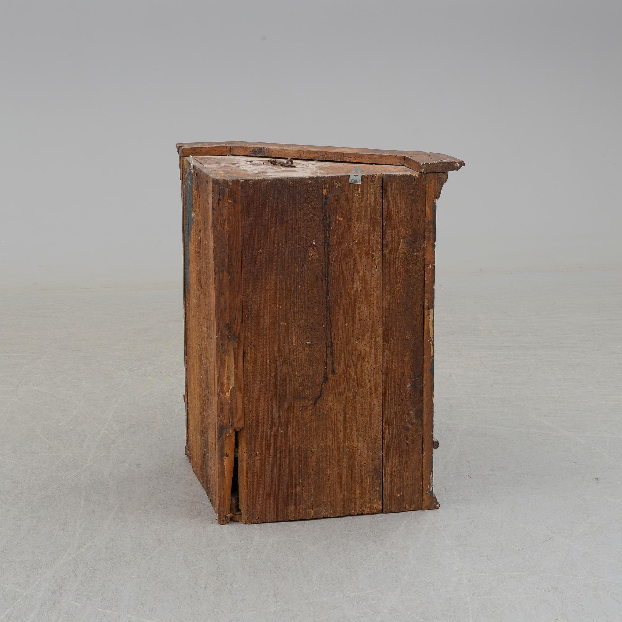 HÄNGSKÅP, allmoge 1700/1800-tal.