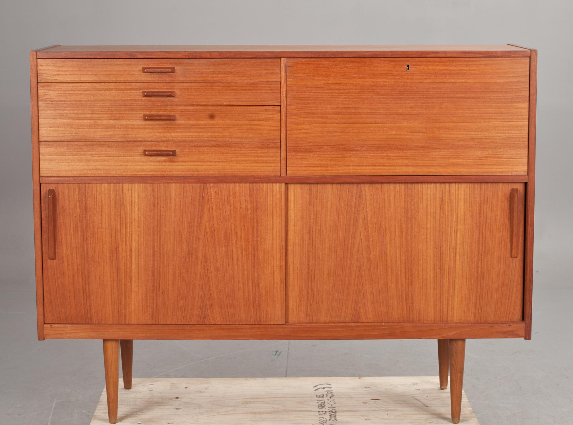 SIDEBOARD, Yngve Ekström, Troeds.
