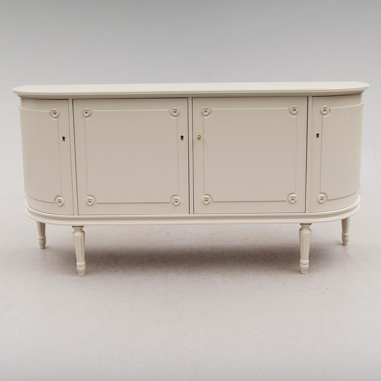 SIDEBOARD, gustaviansk stil, 1900-talets andra hälft.