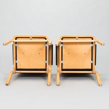 Alvar Aalto, nojatuolipari, malli E45, Artek, 1900-luvun loppu.