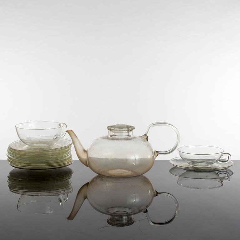 WILHELM WAGENFELT, 36 delar till teservis, delar, för Jenaer Glaswerke, Jena.