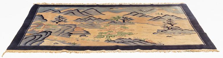 Matta, Kina, Antique Finish, ca 130 x 198 cm.