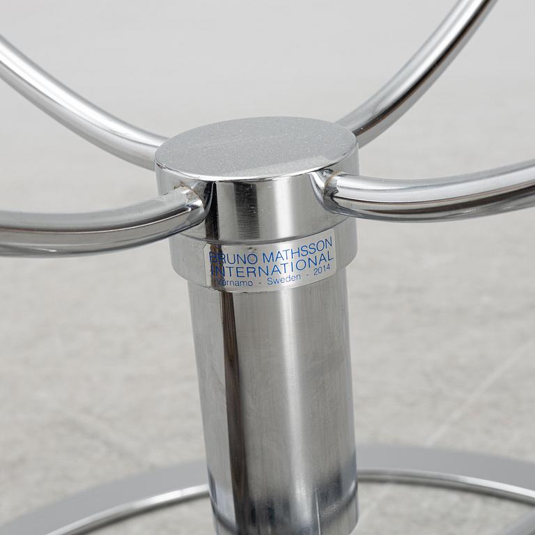 Bruno Mathsson, soffbord, "MI 0687/Jetson", Bruno Mathsson International, Värnamo, 2014.