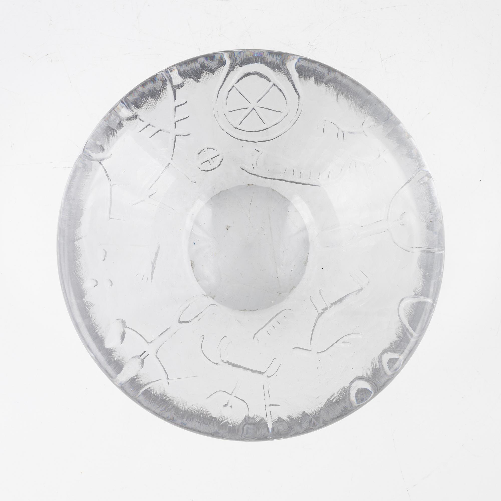 Vicke Lindstrand, a 'Hällristning' bowl, Kosta.