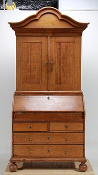 SKRIVSKÅP, senbarock, 1700-tal.