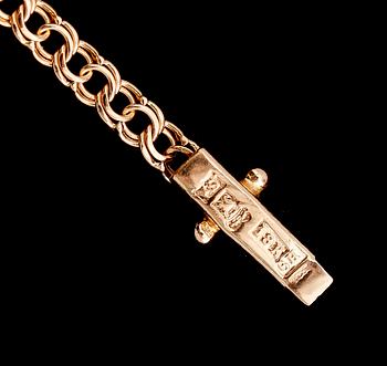 ARMBAND, 2 st, 18 k guld. Vikt ca 7 g.