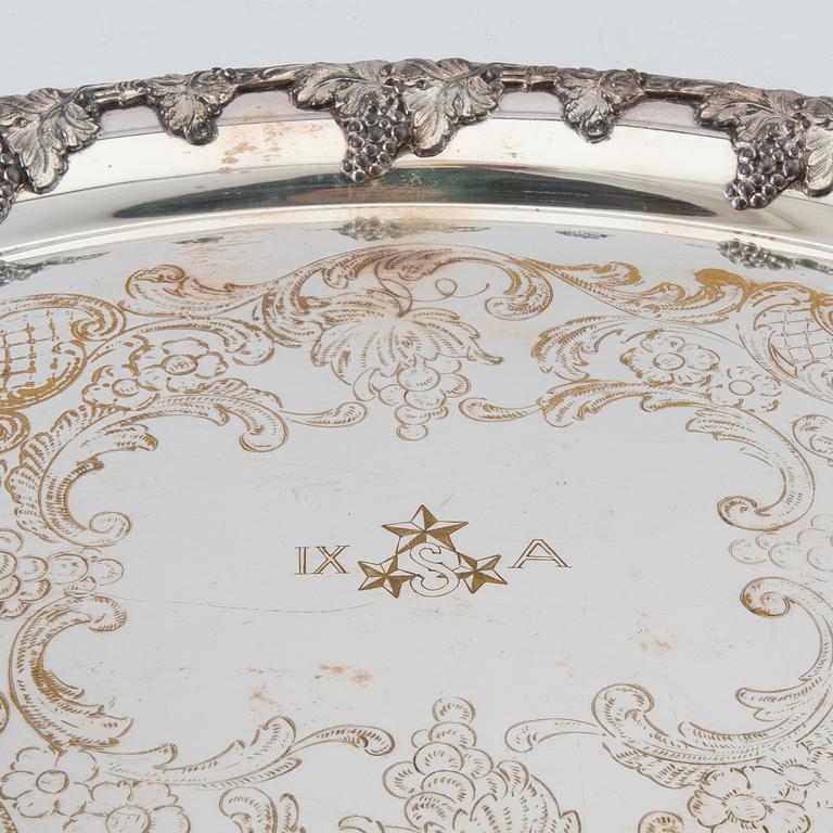Trays/Serving platters 4 pcs of silver-plated metal, first half of the 20th century.