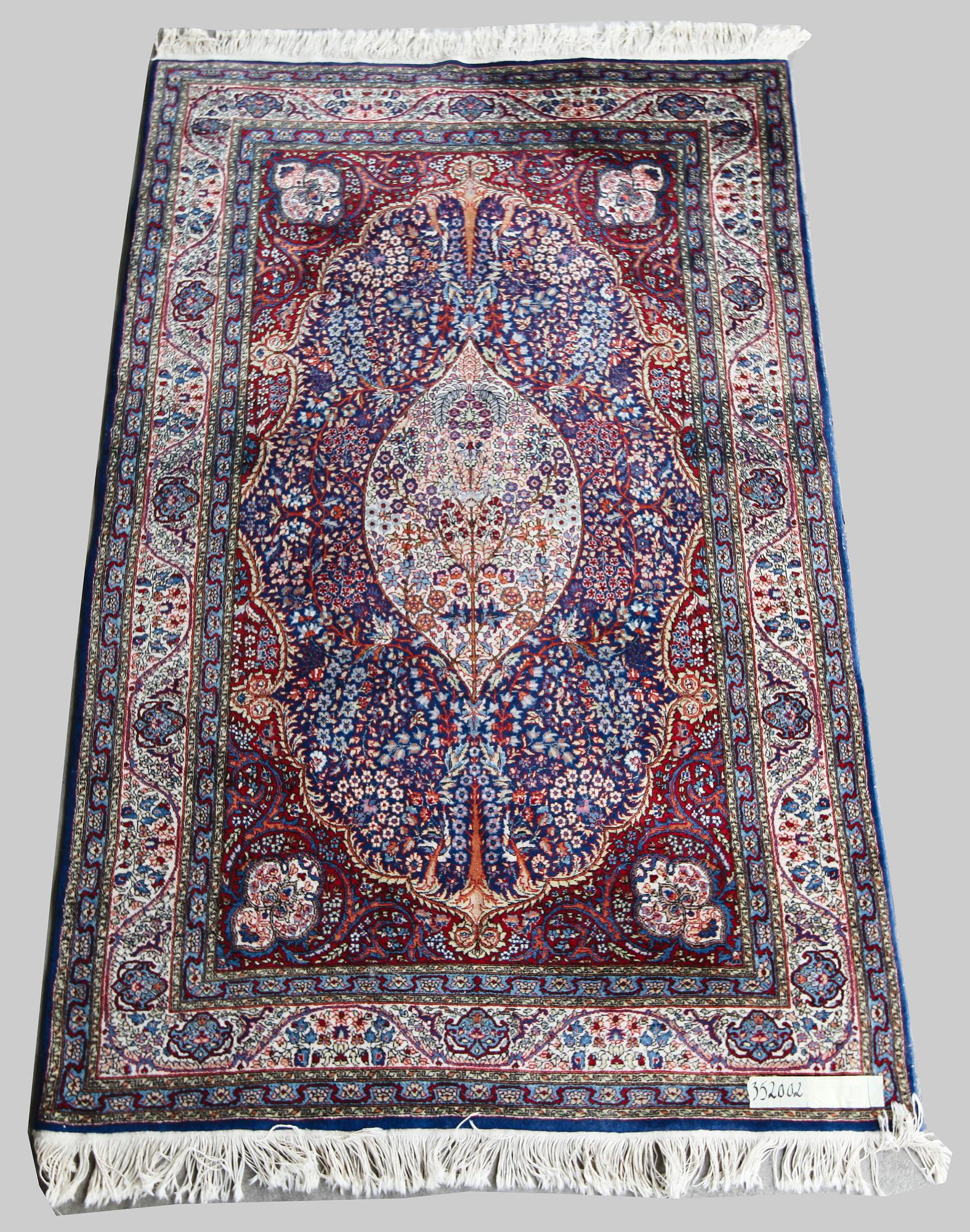 MATTA, orientalisk. 242 x 155.