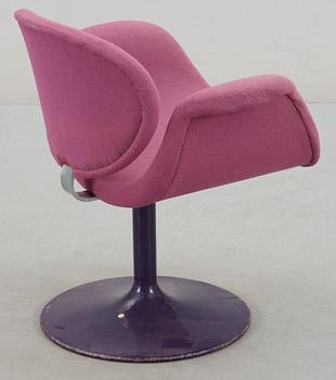 PIERRE PAULIN, länsfåtölj, sk. Tulipchair, Artifort, Holland. Modellen formgiven år 1963.