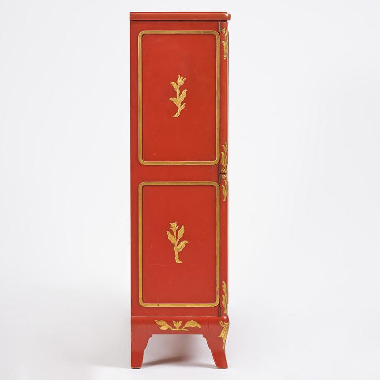 Carl Malmsten, a Swedish Grace showcase cabinet, cabinetmaker Albin Johansson, Stockholm, for Villa Kvikkjokk, 1928.