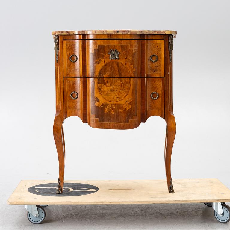 Byrå, Louis XVI-stil, tidigt 1900-tal.