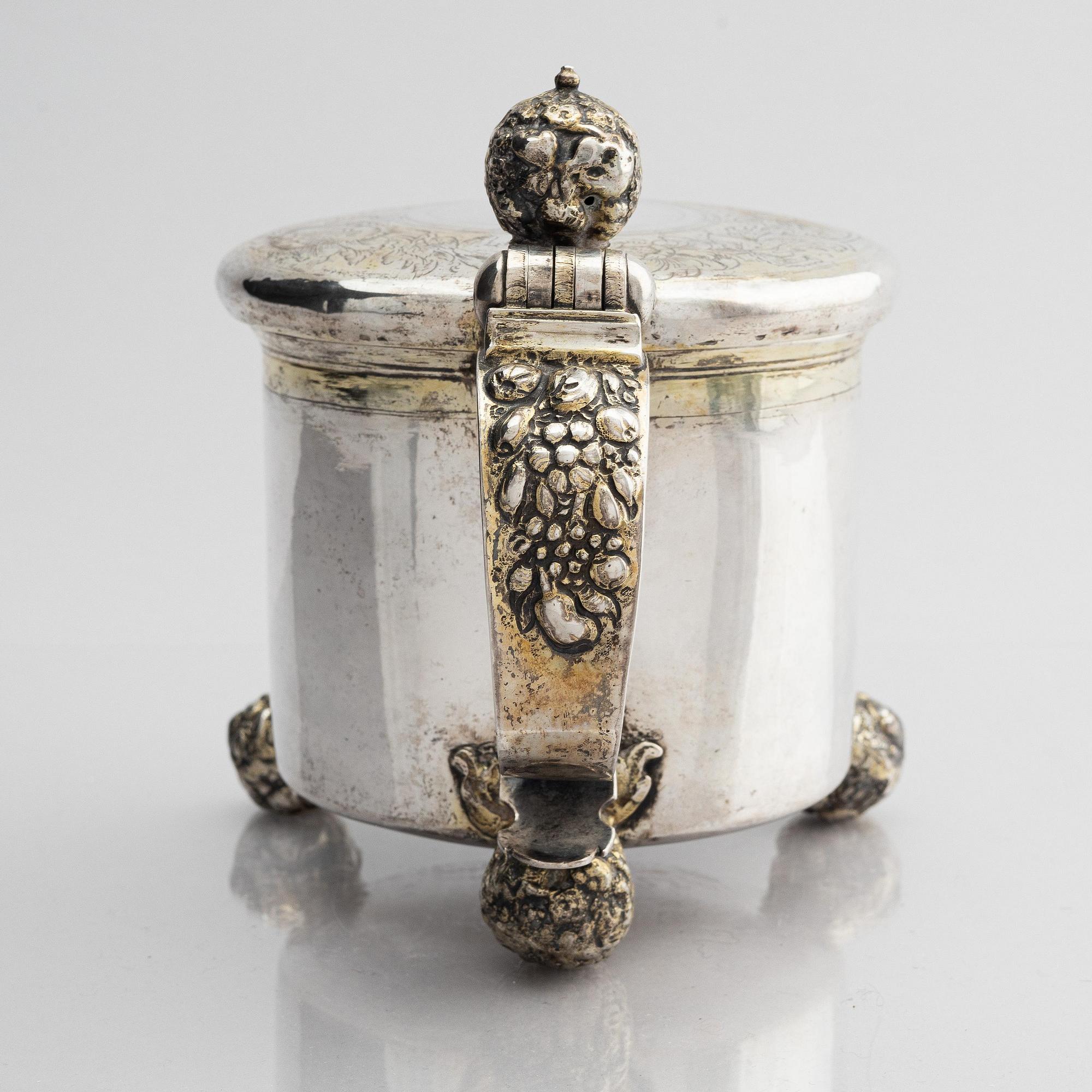 A Swedish 17th century parcel-gilt silver tankard, mark of Arvid Falck (active 1667-1691), Stockholm before 1689.