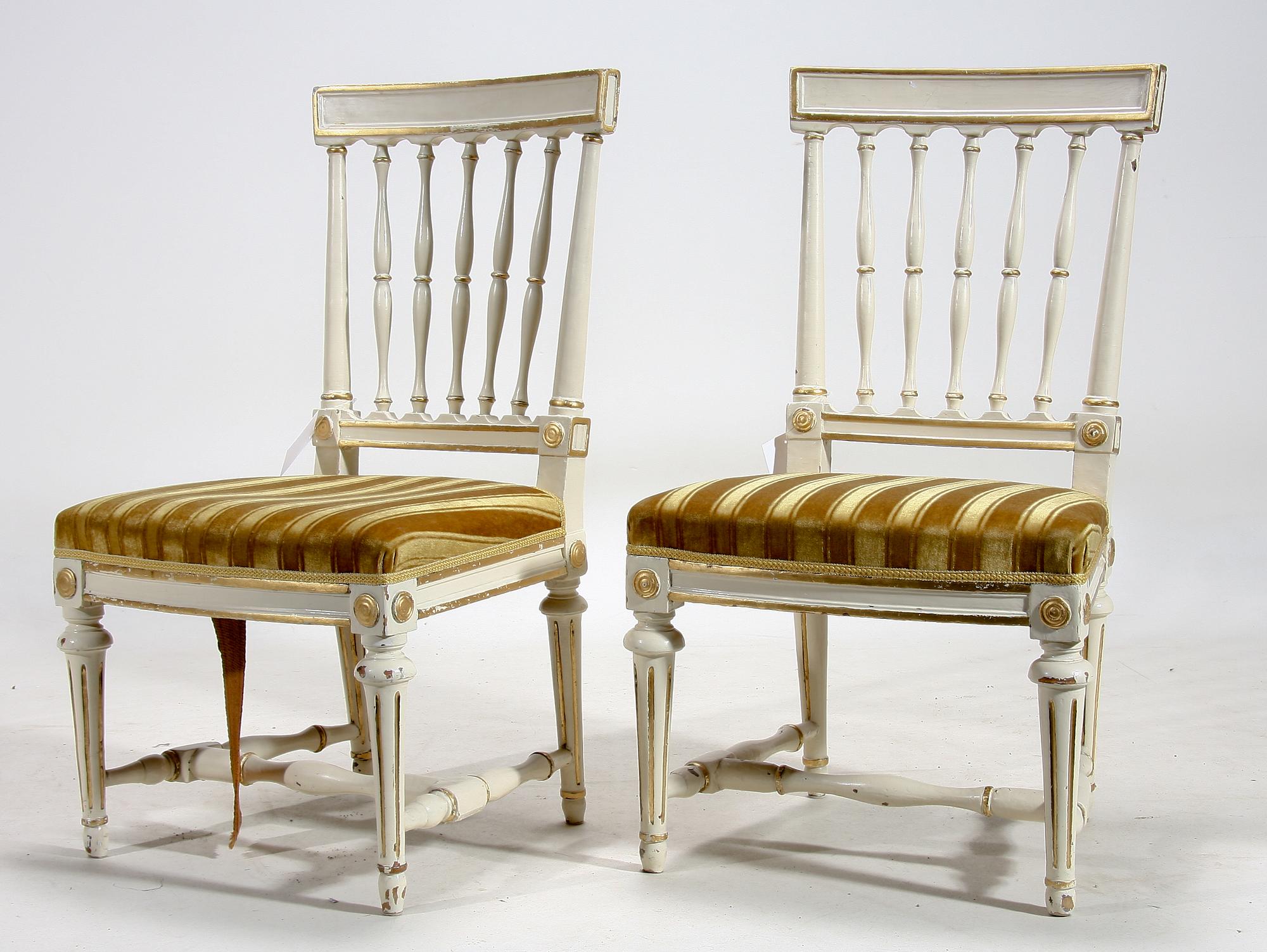 STOLAR, ett par mkt snarlika, gustavianska Stockholmsarbeten varav en signerad Melchior Lundberg, 1700-talets slut.