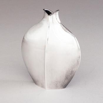 TAPIO WIRKKALA Silver Vase, mark of TW, Hopeakeskus, Hämeenlinna 1958.