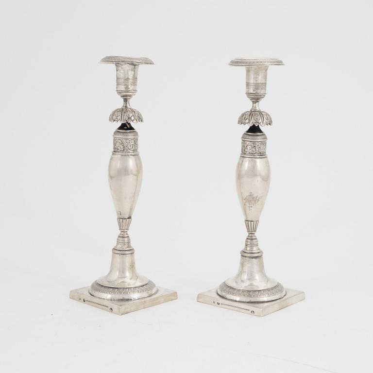 Ljusstakar, ett par, silver, senempire, troligen Berlin, Tyskland 1800-talets mitt.
