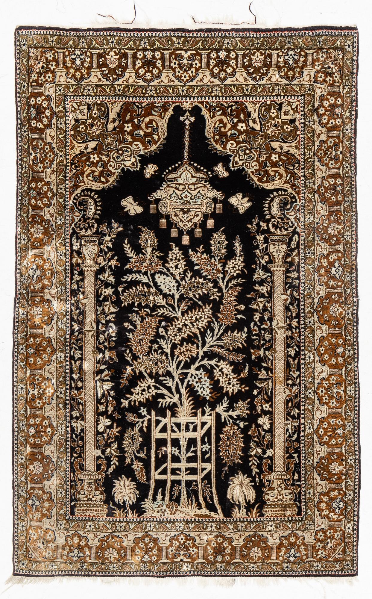 A rug, silk Quum, ca. 156 x 102 cm.