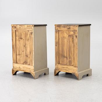 Bedside tables, a pair. Contemporary manufacture.
