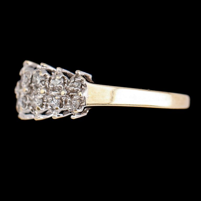 RING, 14 k guld, briljantslipade diamanter tot ca 0.50 ct.