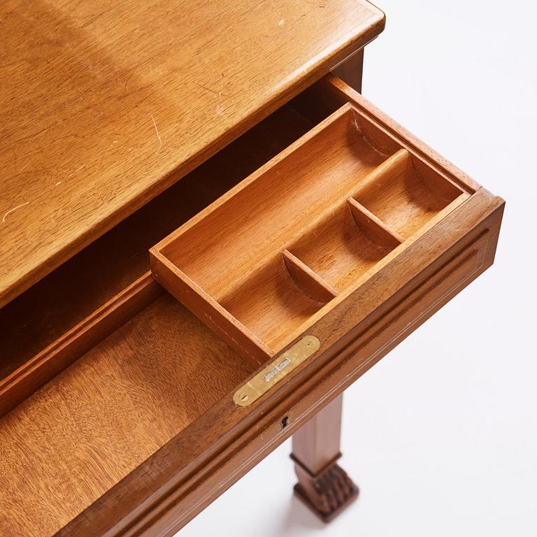 Nordiska Kompaniet, a walnut desk, specially commissioned variant of model "Caesar", 1943.