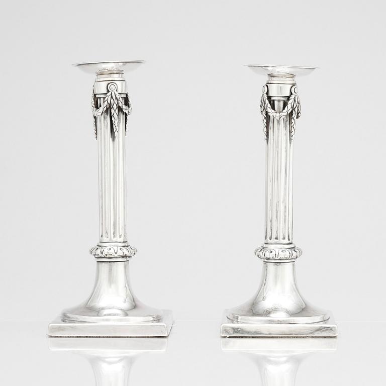 Johann Philipp Heckenauer, ljusstakar, ett par, silver, Augsburg 1787-1789.