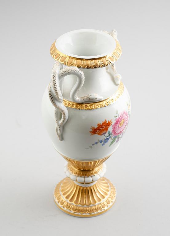 VAS, porslin, Meissen, 1900-talets första hälft.